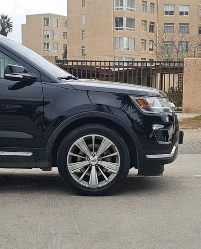 Ford Explorer Limited Ecoboost 4WD 2025 