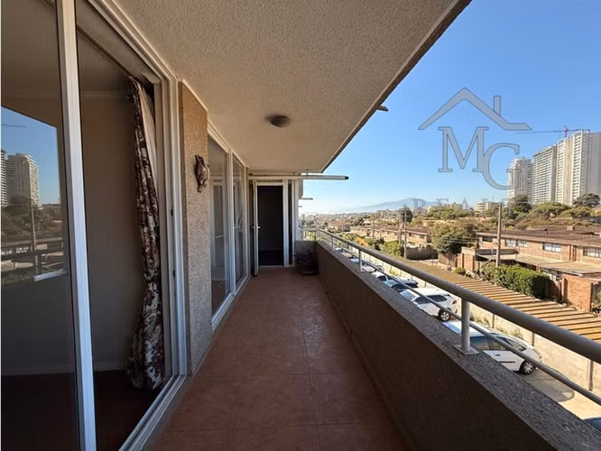 Departamento en venta de 2 dorm y 2 baños en Concón