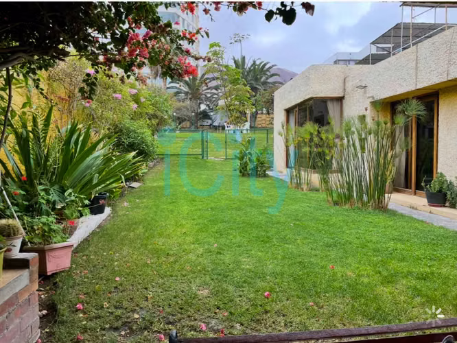 Excelente Inversión en Zona Residencial (169602)