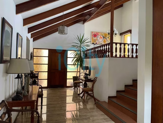 Gran Terreno de 1.233 m² con Alto Potencial  (169602)
