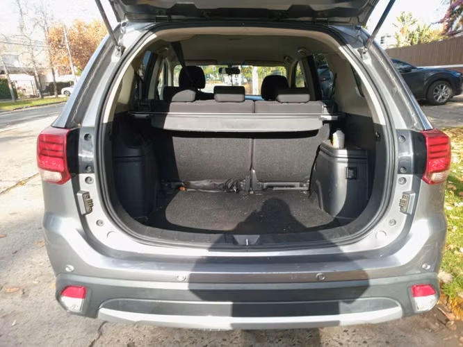 MITSUBISHI OUTLANDER 2.0 AT  2019