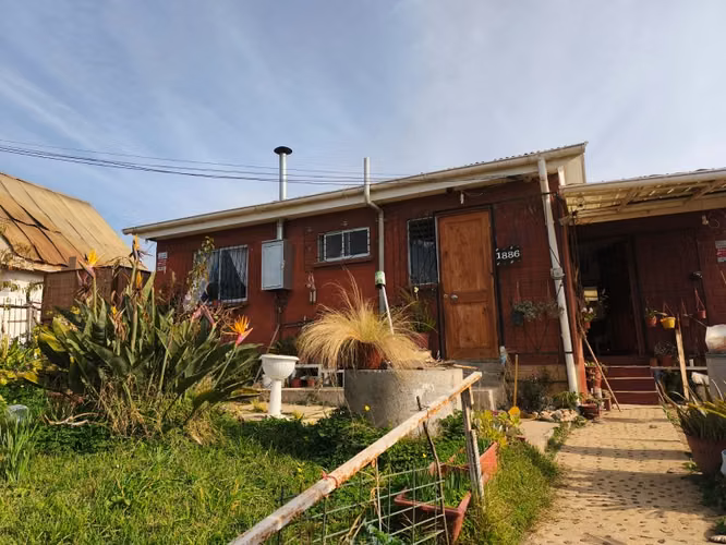 VENDO AMPLIO TERRENO CON 2 CASAS EN QUILPUE