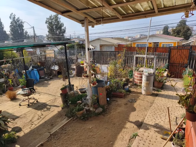 VENDO AMPLIO TERRENO CON 2 CASAS EN QUILPUE