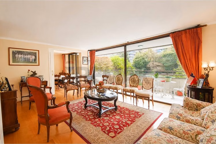 En venta - 170m2 totales 4 dorm.