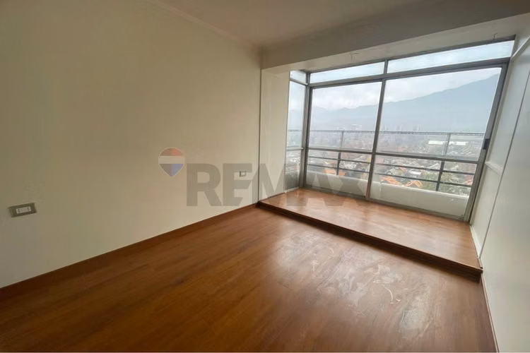 Hermoso departamento recien remodelado - Imagen 25