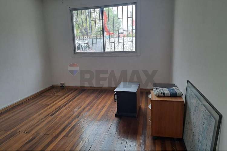 Amplia casa con gran potencial de remodelación - Imagen 13