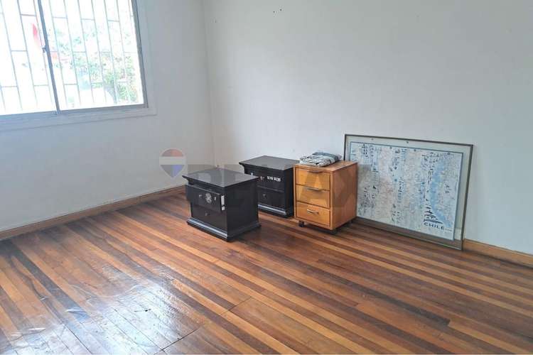 Amplia casa con gran potencial de remodelación - Imagen 12