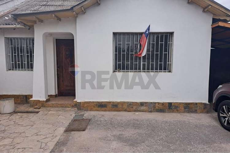 Amplia casa con gran potencial de remodelación - Imagen 3