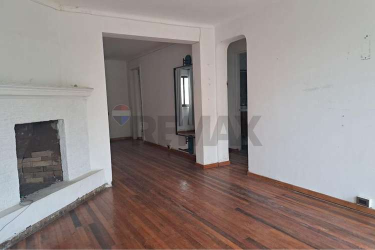 Amplia casa con gran potencial de remodelación - Imagen 17