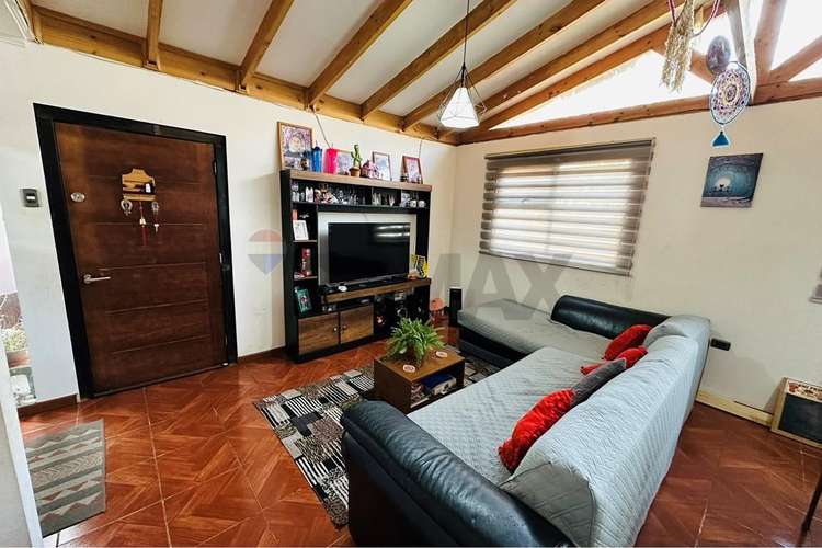 Amplia y comoda casa 4d 2b en huechuraba - Imagen 9