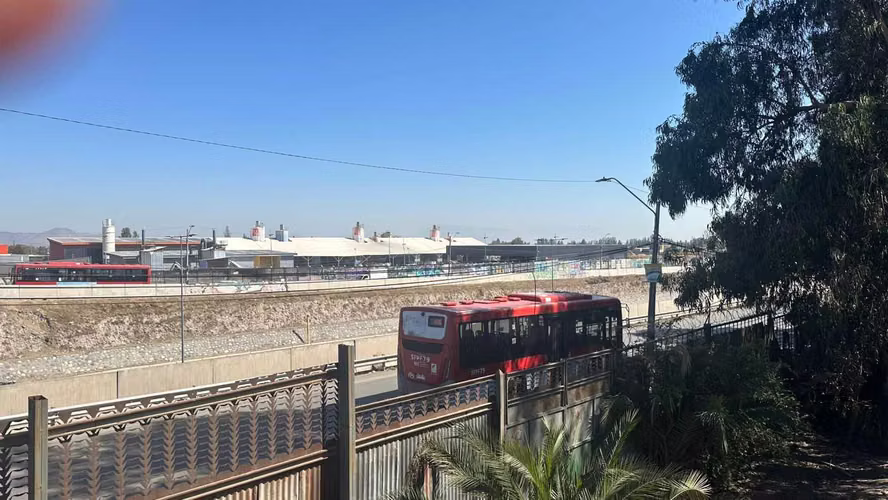 Amplio Terreno Excelente Conexiones Comercial (169762)