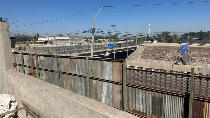 Amplio Terreno Excelente Conexiones Comercial (169762)