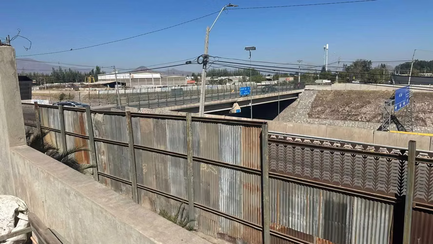 Amplio Terreno Excelente Conexiones Comercial (169762)