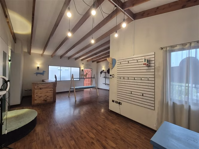 Arriendo Local comercial 180m2, barrio inglés Valparaíso