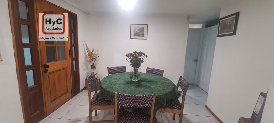 se VENDE Casa con Amplio Cobertizo, Alto Potencial Comercial