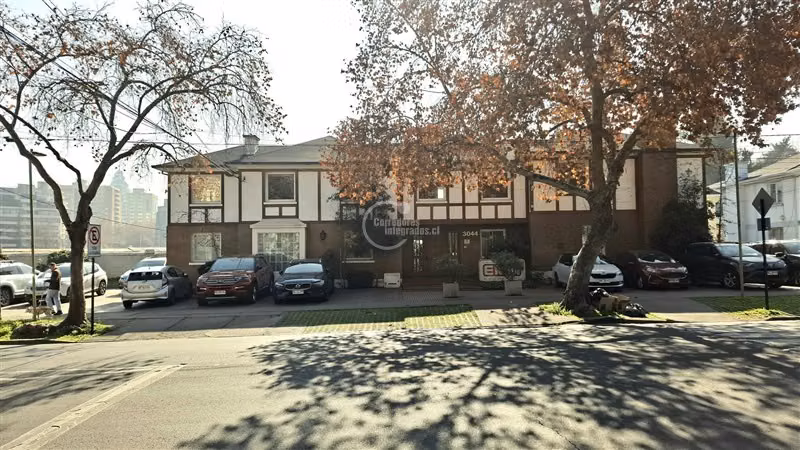 VENTA OFICINA CORPORATIVA El Golf LAS CONDES