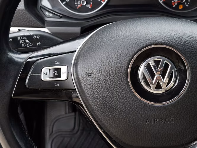 VOLKSWAGEN AMAROK 2021