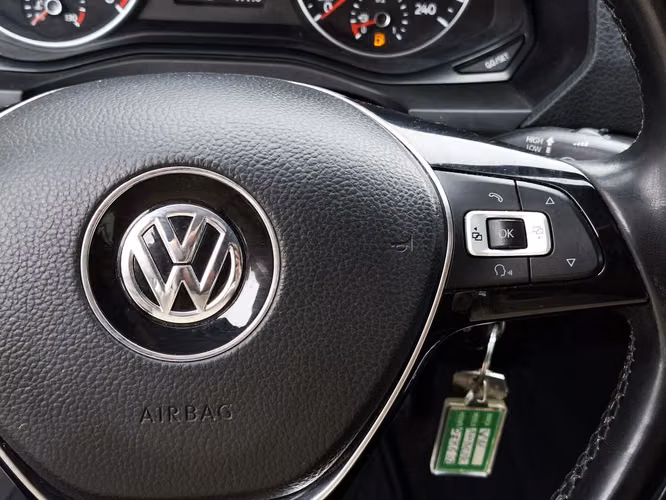 VOLKSWAGEN AMAROK 2021
