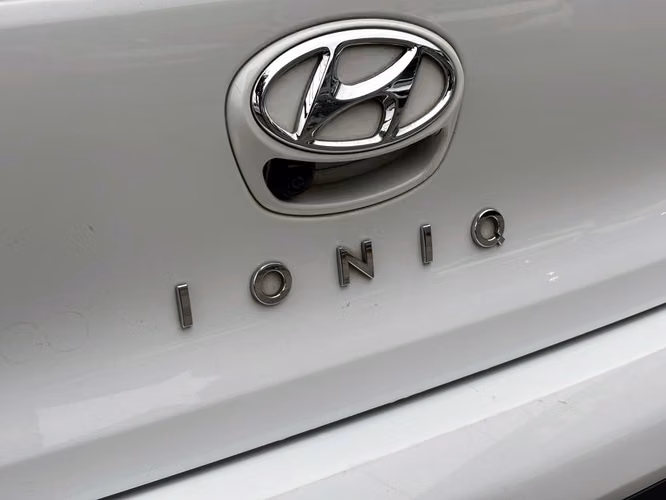 HYUNDAI IONIQ 2021