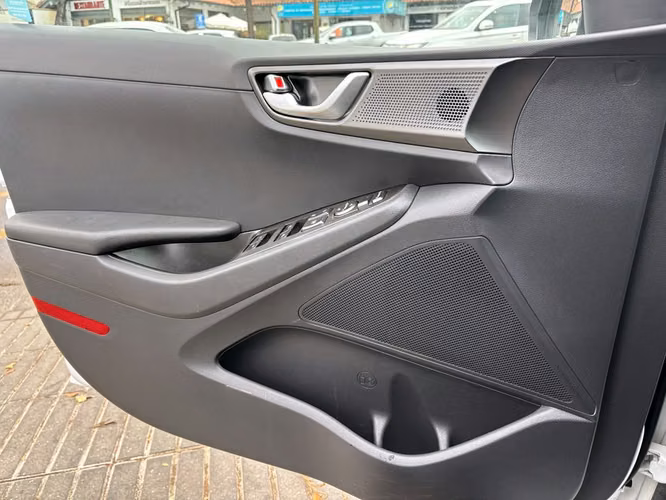 HYUNDAI IONIQ 2021