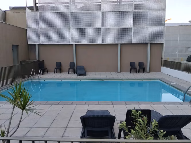 ARRIENDO DEPTO UN AMBIENTE  PASOS DE METRO IRARRÁZAVAL