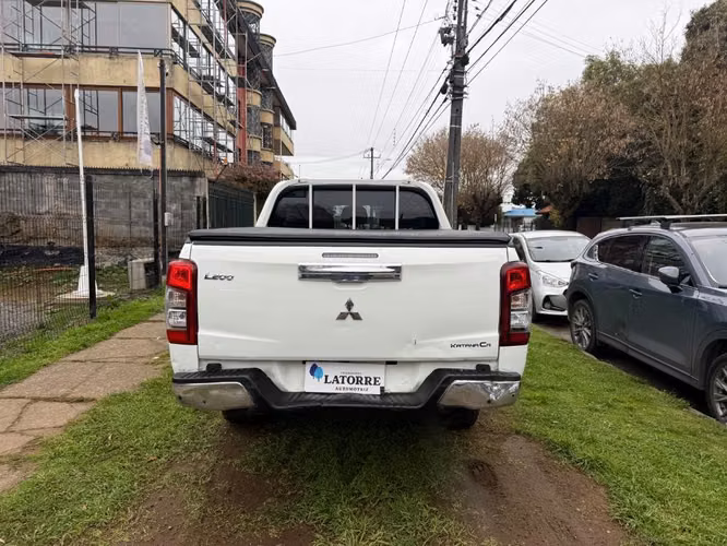 MITSUBISHI L200 CR 2022 4X2 - Imagen 4