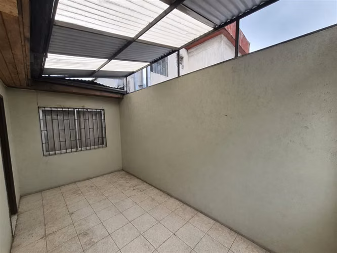 Local Comercial con casa habitación en arriendo en Peñalolén
