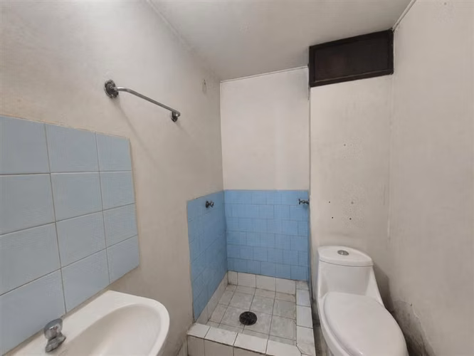 Local Comercial con casa habitación en arriendo en Peñalolén