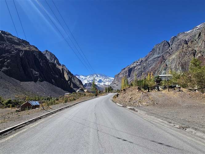 Inversionista. Refugio en Cordillera Lo Valdés S.J. Maipo.