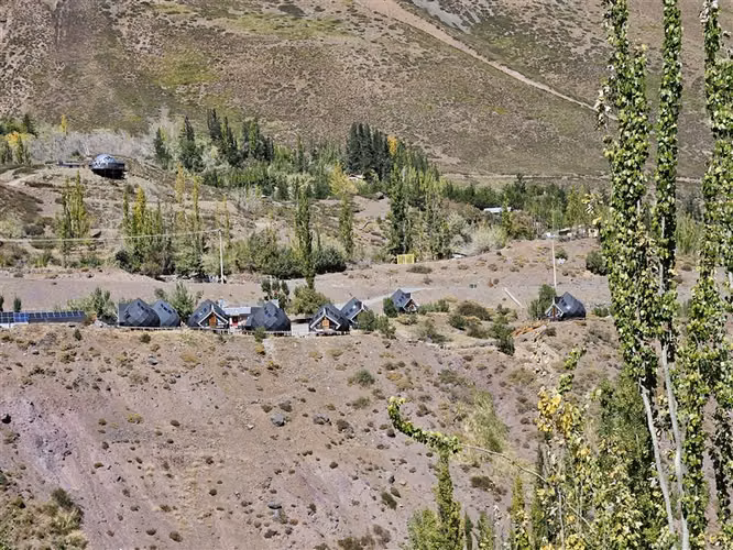 Inversionista. Refugio en Cordillera Lo Valdés S.J. Maipo.