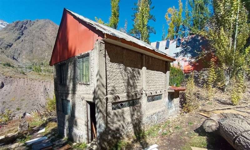 Inversionista. Refugio en Cordillera Lo Valdés S.J. Maipo.