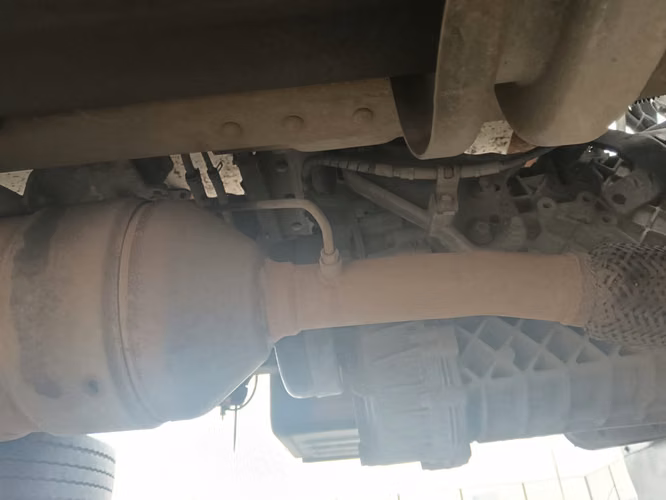 CAMIÓN CHEVROLET NPR 816 AÑO 2019 EQ DE FRIO MONOBLOCK Y PLATAFORMA