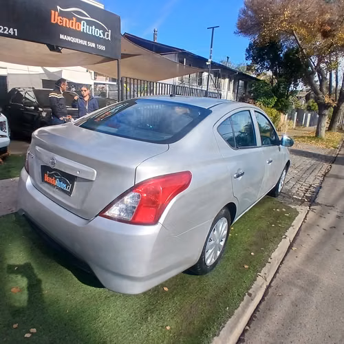 Nissan versa 2019 - Imagen 7