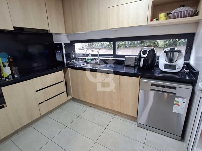 Súper rebajado!!! Exclusivo duplex con jardin en Vitacura