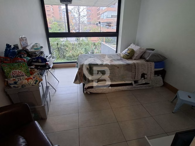Súper rebajado!!! Exclusivo duplex con jardin en Vitacura