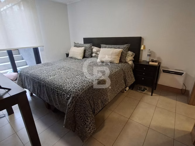 Súper rebajado!!! Exclusivo duplex con jardin en Vitacura