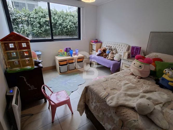 Súper rebajado!!! Exclusivo duplex con jardin en Vitacura
