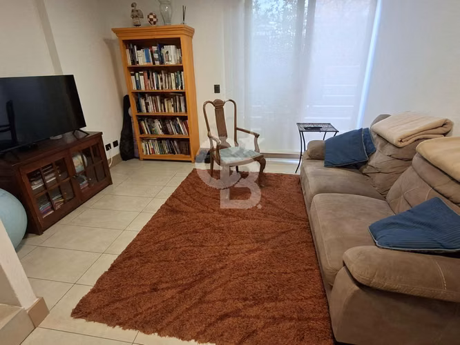 Súper rebajado!!! Exclusivo duplex con jardin en Vitacura