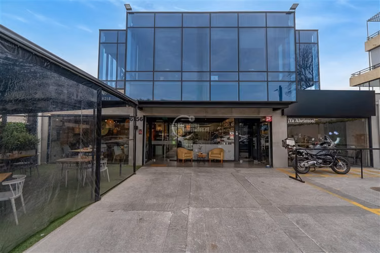 Local Comercial en venta en Vitacura - Imagen 2