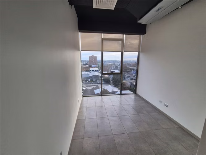 Oficina 2 privados NUEVA en arriendo en Los Angeles