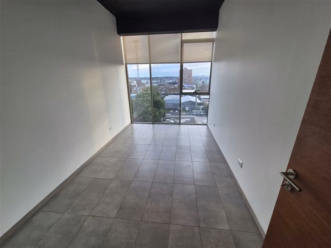 Oficina 2 privados NUEVA en arriendo en Los Angeles