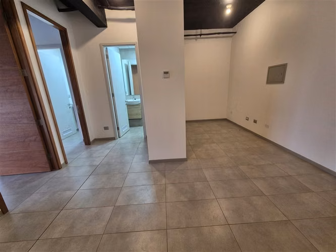 Oficina 2 privados NUEVA en arriendo en Los Angeles