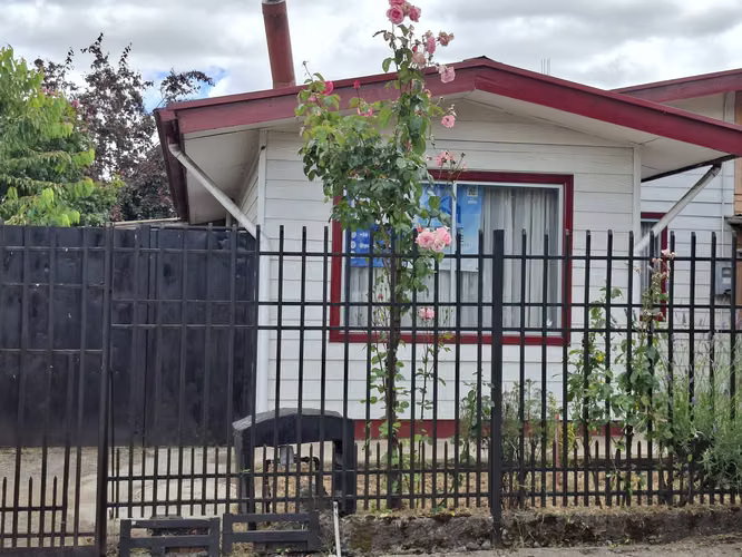 Venta casa 3 Dormitorios, 1 B cercana a Universidad y Hospital de Victoria