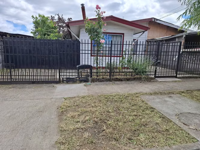 Venta casa 3 Dormitorios, 1 B cercana a Universidad y Hospital de Victoria