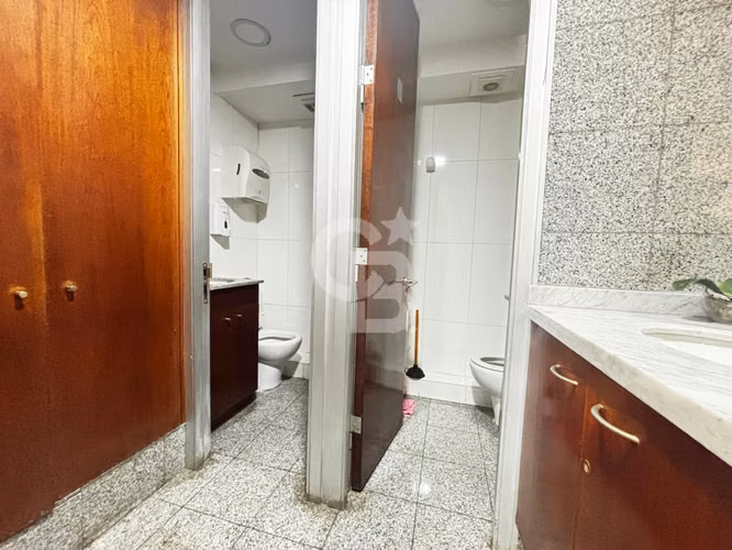 Oficina Duplex Amoblada de 250m2 en Huechuraba