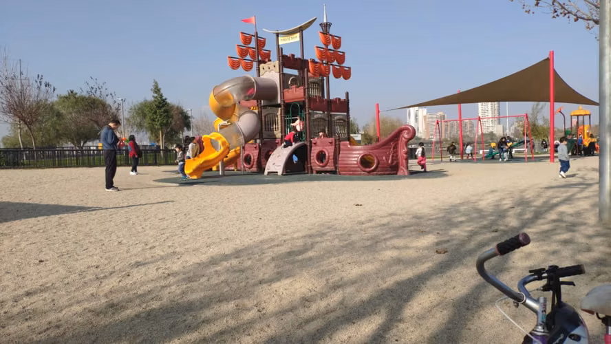 Arriendo Depto 2 Dorm 2 Baños + Estacionamiento - Parque Los Reyes
