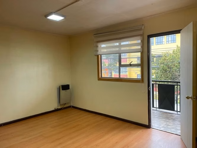 Oficinas Cerca de Chiloé con Av. España
