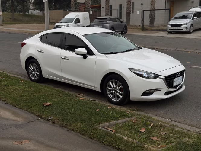 MAZDA NEW3 2018