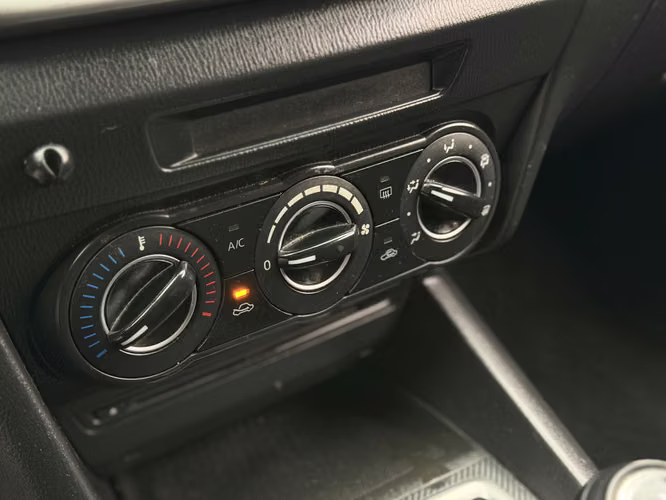 MAZDA NEW3 2018