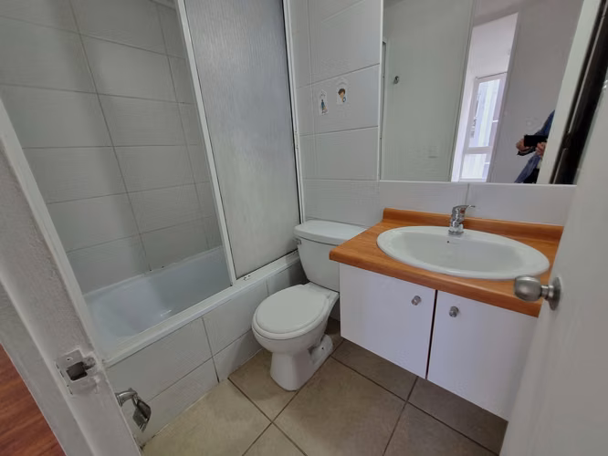 Departamento de 2 dorm. 1Baño, 1 bod. Metro Sta Isabel